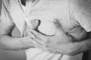 参龙宁心胶囊对冠心病心绞痛（气阴两虚证）血脂的影响