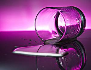 藏药十五味萝蒂明目丸对紫外线诱导的大鼠白内障的防治作用及晶体图像分析